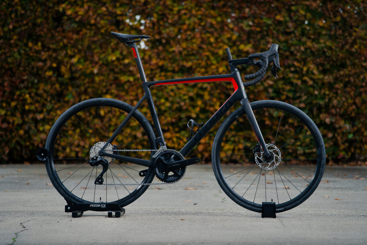Colnago V3 - Shimano 105 disc DI2 12-speed - Size 54 - Image 1